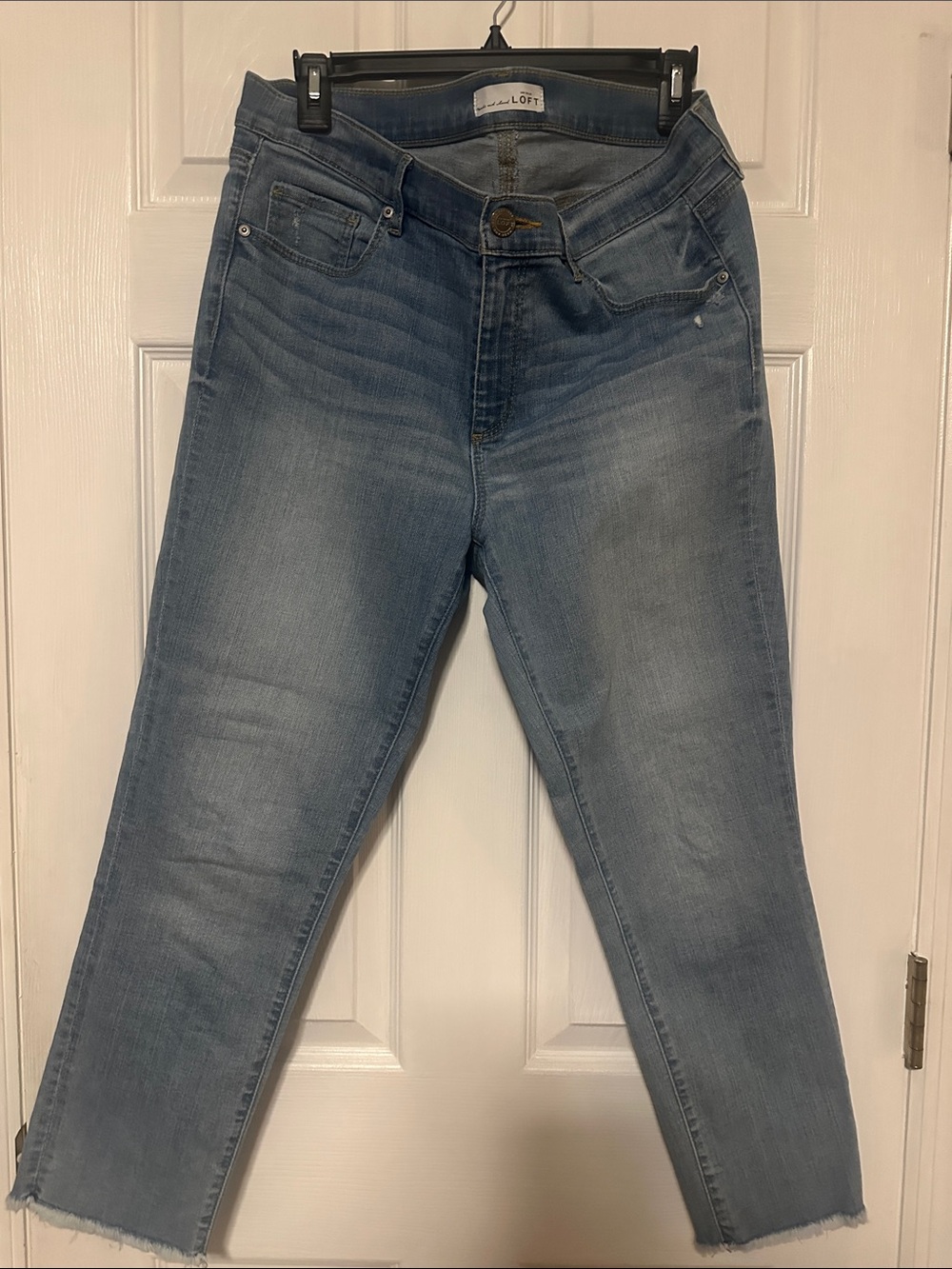LOFT Light Blue Cropped Straight-Leg Jeans modern skinny fit